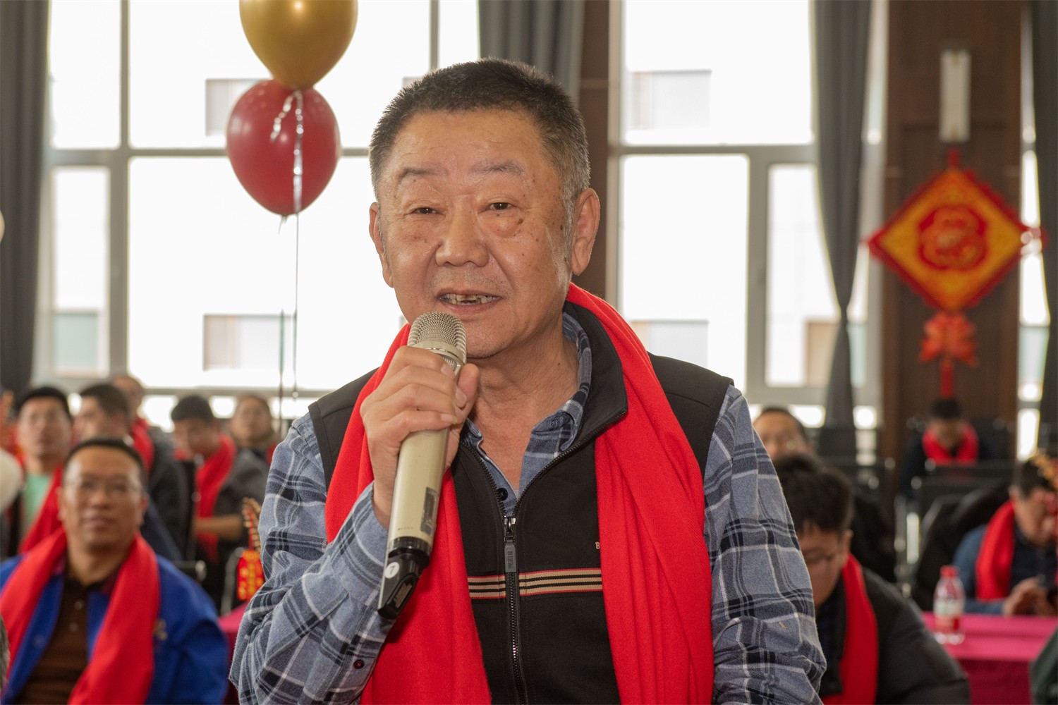 “點亮青春，圓夢義鐵”公司青年人才聯(lián)誼會成功舉辦